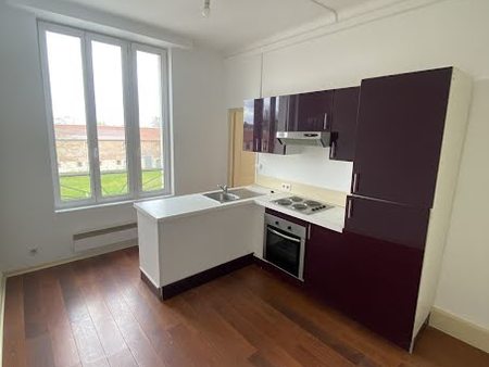 location appartement 2 pièces 30 m²