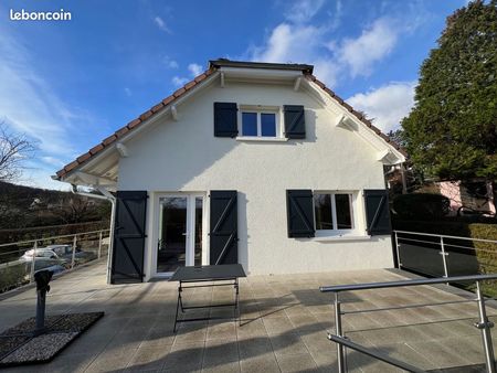 maison 6 pièces 121 m²