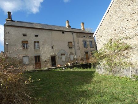 deux maisons en enfilade à rénover  une ancienne fermette à rénover  granges  sur terrain 