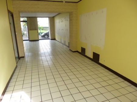 local commercial 57 m²