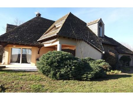 vente maison 6 pièces 150 m² salmiech (12120)