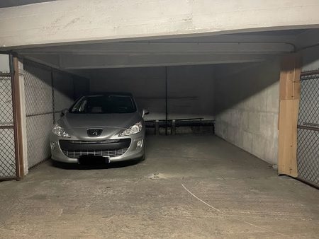 vente parking 25 m²