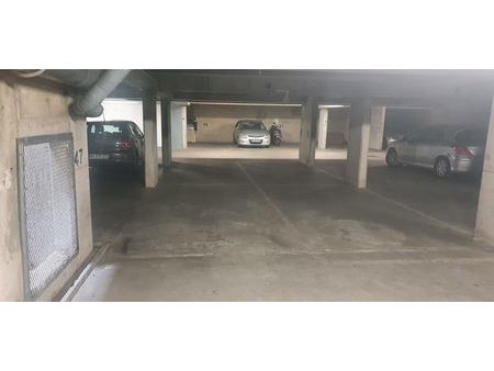 vente parking 1 pièce 14 m²