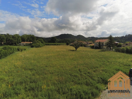 terrain à laragne-montéglin