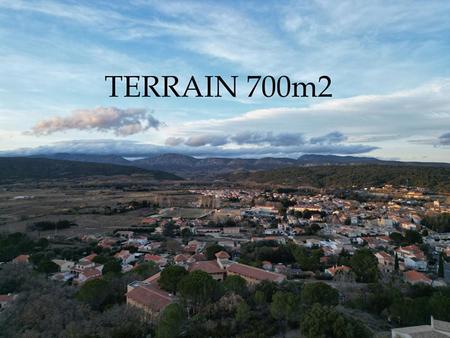 terrain - 700m² - estagel