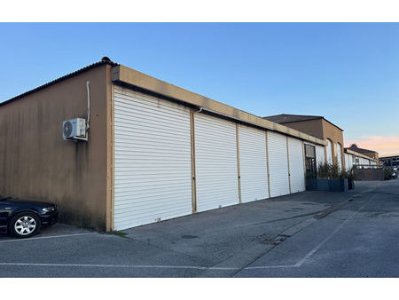 vente garage 28 m² hyères (83400)