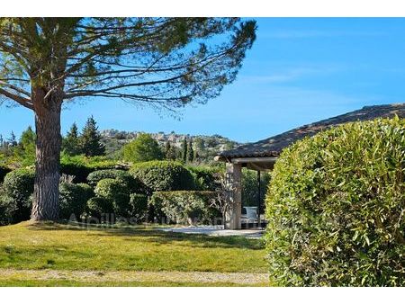 villa de 6 pièces de luxe en location eygalières  provence-alpes-côte d'azur