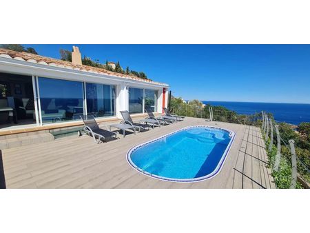 villa de 7 pièces de luxe en location agay  provence-alpes-côte d'azur