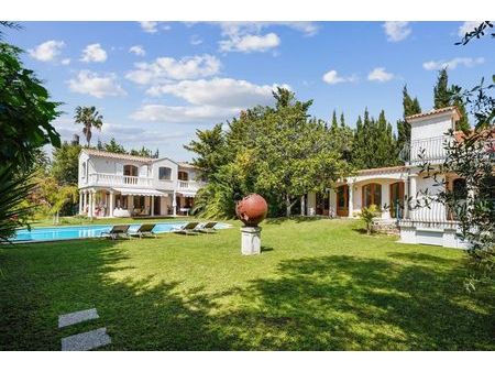 villa de luxe de 9 pièces en location antibes  provence-alpes-côte d'azur