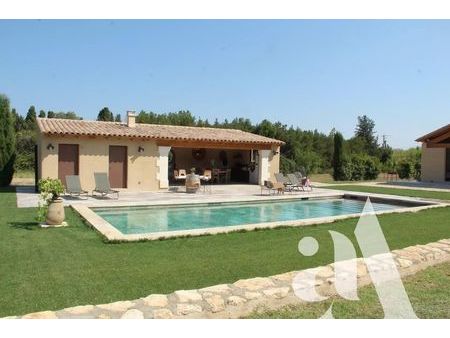 villa de 8 pièces de luxe en location saint-rémy-de-provence  provence-alpes-côte d'azur