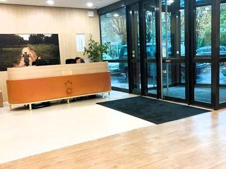prestigieux bureau de 100 m2 en location - montreuil  île-de-france