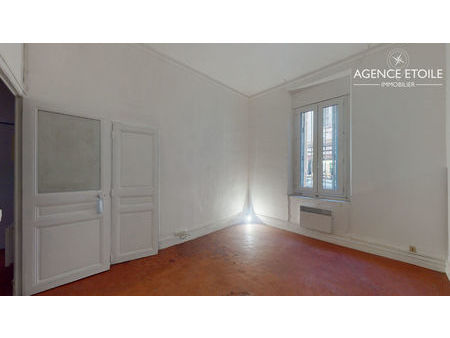 location appartement 1 pièces 33m2 marseille 2eme (13002) - 530 € - surface privée
