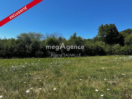 vente terrain 1650 m²