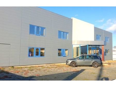 vente local industriel 8 pièces 2345 m² montluçon (03100)