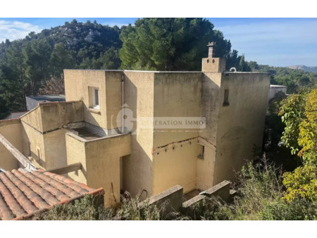 vente maison 5 pièces 130 m² les baux-de-provence (13520)