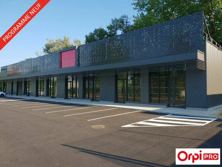 location de local commercial de 130 m² à romans-sur-isère - 26100