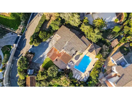 villa avec piscine et terrasse les issambres (83)