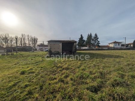 vente terrain 1600 m²