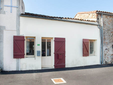 idéal premier achat/ investissement – maison 2 pièces (30 m²) argentonnay ; 2 km boulanger