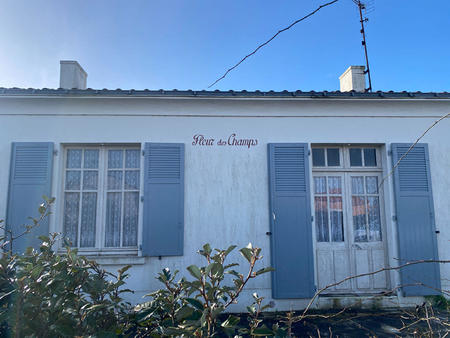 vente maison à saint-gilles-croix-de-vie (85800) : à vendre / 90m² saint-gilles-croix-de-v