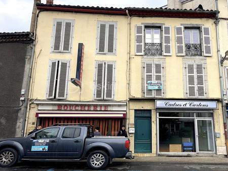 immeuble avec 4 appartements sur 300m²