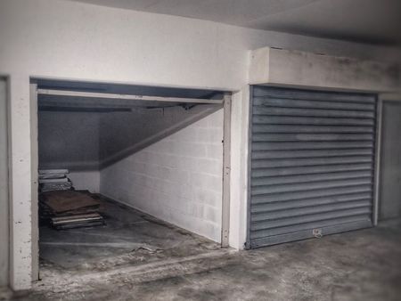 garage fermé dans parking sécurisé