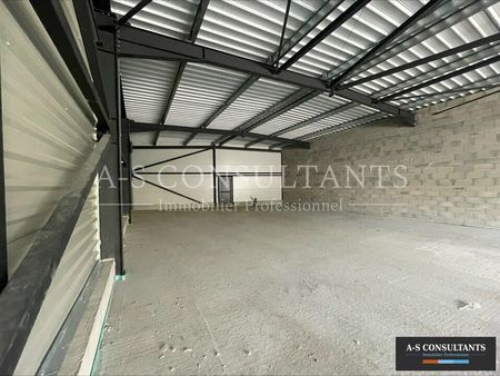 local commercial 252 m²