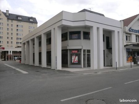 local commercial 190 m²