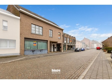 commercieel te koop in roosdaal met 7 slaapkamers