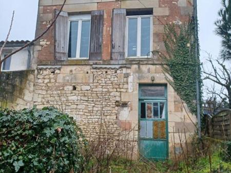 vente maison à saint-fort-sur-gironde (17240) : à vendre / 128m² saint-fort-sur-gironde