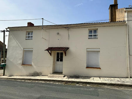 vente maison à dompierre-sur-yon (85170) : à vendre / 111m² dompierre-sur-yon