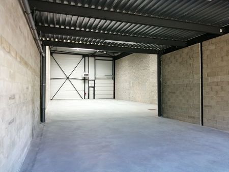 location d'entrepôt de 503 m² à neuville-sur-oise - 95000