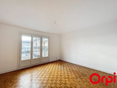 appartement bourges 63.35 m² t-3 à vendre  81 750 €