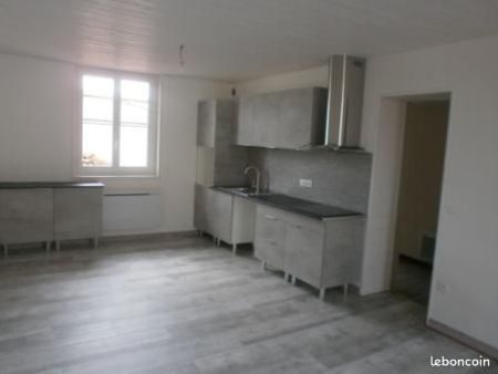 appartement t4 / songy
