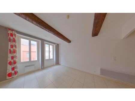 studio rdc 23m² et cave centre ville vidauban