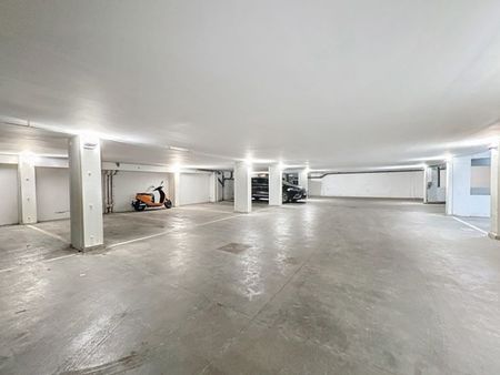 fernand cocq : emplacements de parking en sous-sol