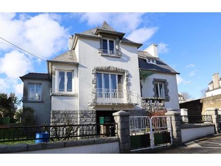 vente maison 5 pièces 130 m² carhaix-plouguer (29270)