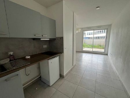location appartement  25.5 m² t-1 à metz  514 €