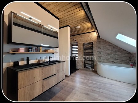 maison en pierre de qualite - 132m² + studio - 235.000€