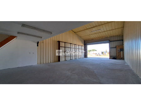 entrepôt / local industriel fronton 100 m2 + bureau 30m2