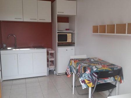 location appartement 1 pièce 18 m²