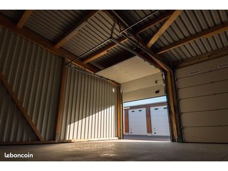garage/box 112 m² arpajon