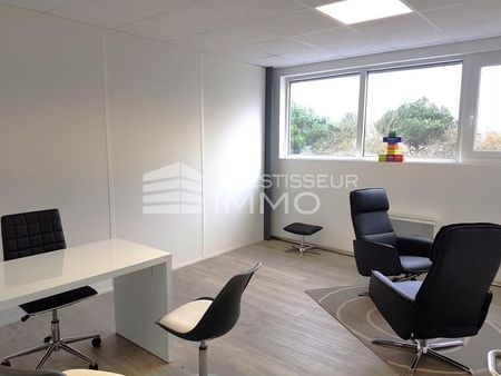 bureau 12 m²