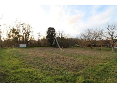 terrain 1041 m² monteaux