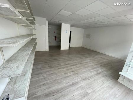 local commercial 58 m²