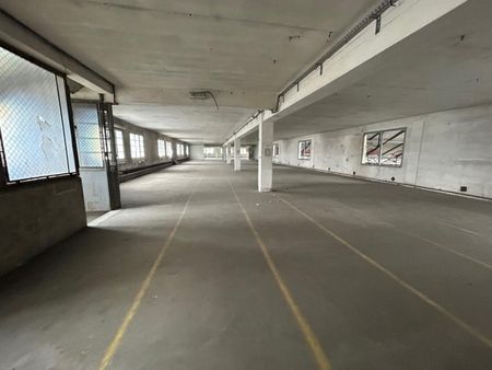 local commercial 411 m²