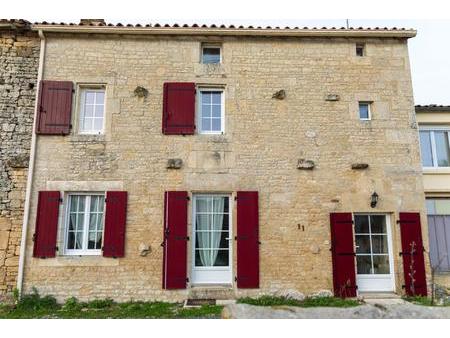 vente maison à saint-étienne-de-brillouet (85210) : à vendre / 135m² saint-étienne-de-bril