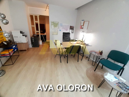 local commercial - 26m² - oloron ste marie