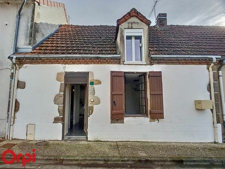 maison montmarault m² t-2 à vendre  39 800 €