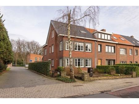 commercieel te koop in brasschaat met 4 slaapkamers